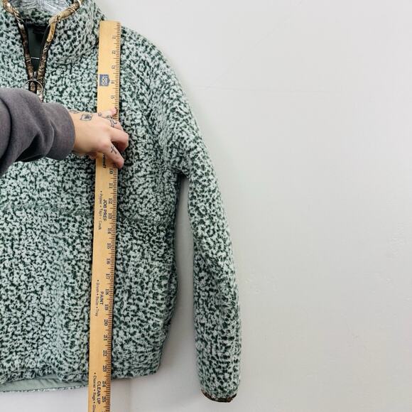 Realtree Green Sherpa 1/4 Zip Pullover Sweater Women’s Size M - Picture 4 of 7